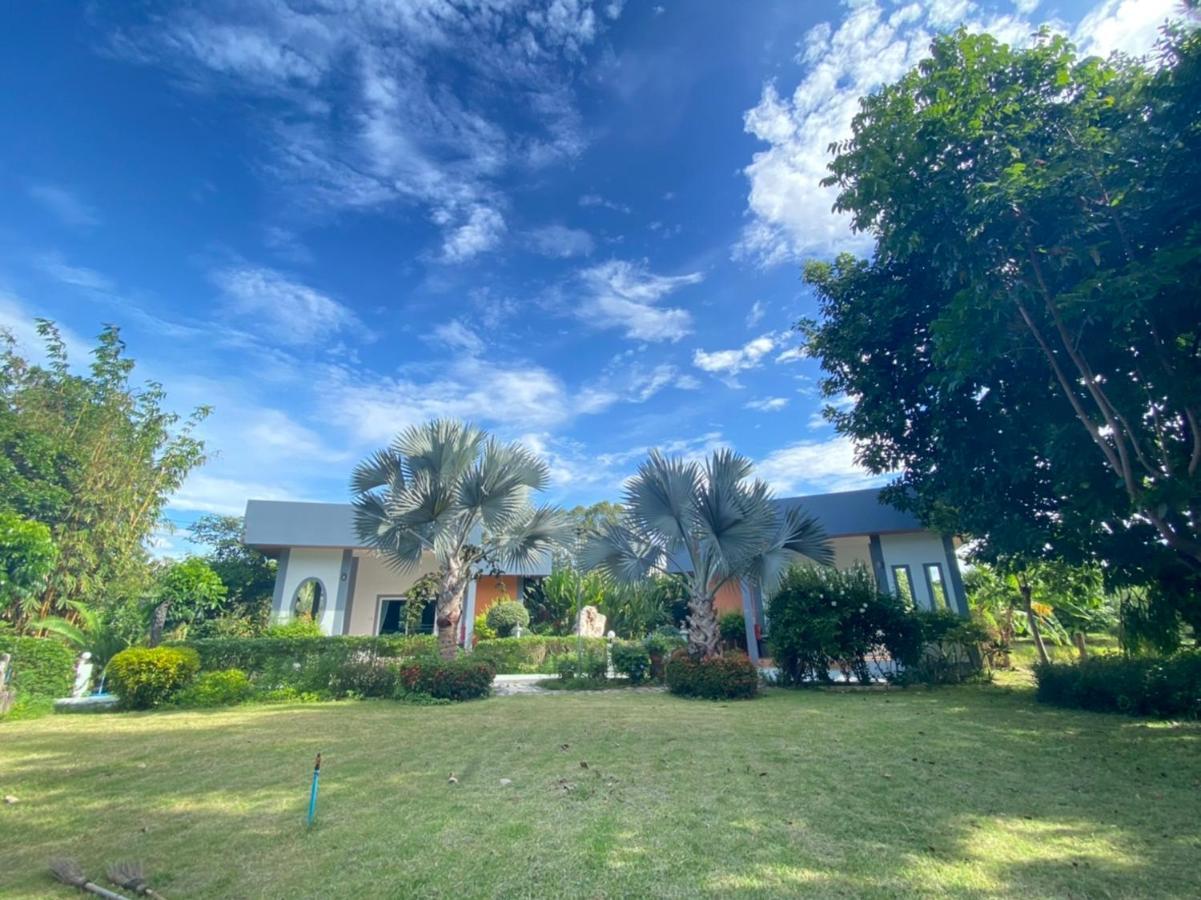 Ok Farm Resort Det Udom Exterior foto