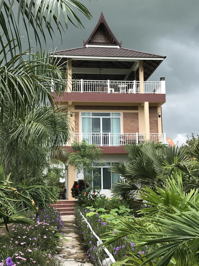 Ok Farm Resort Det Udom Exterior foto