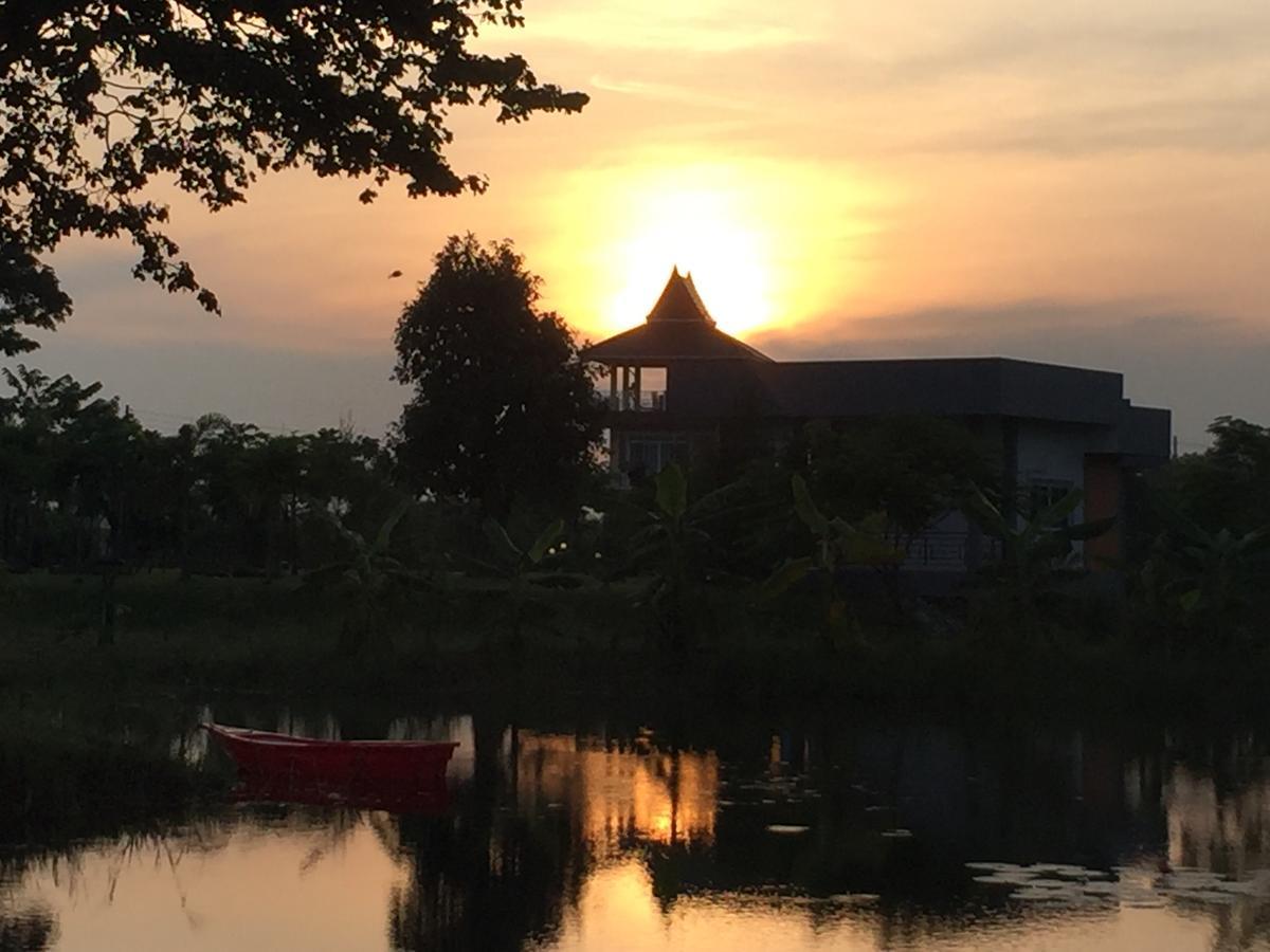 Ok Farm Resort Det Udom Exterior foto