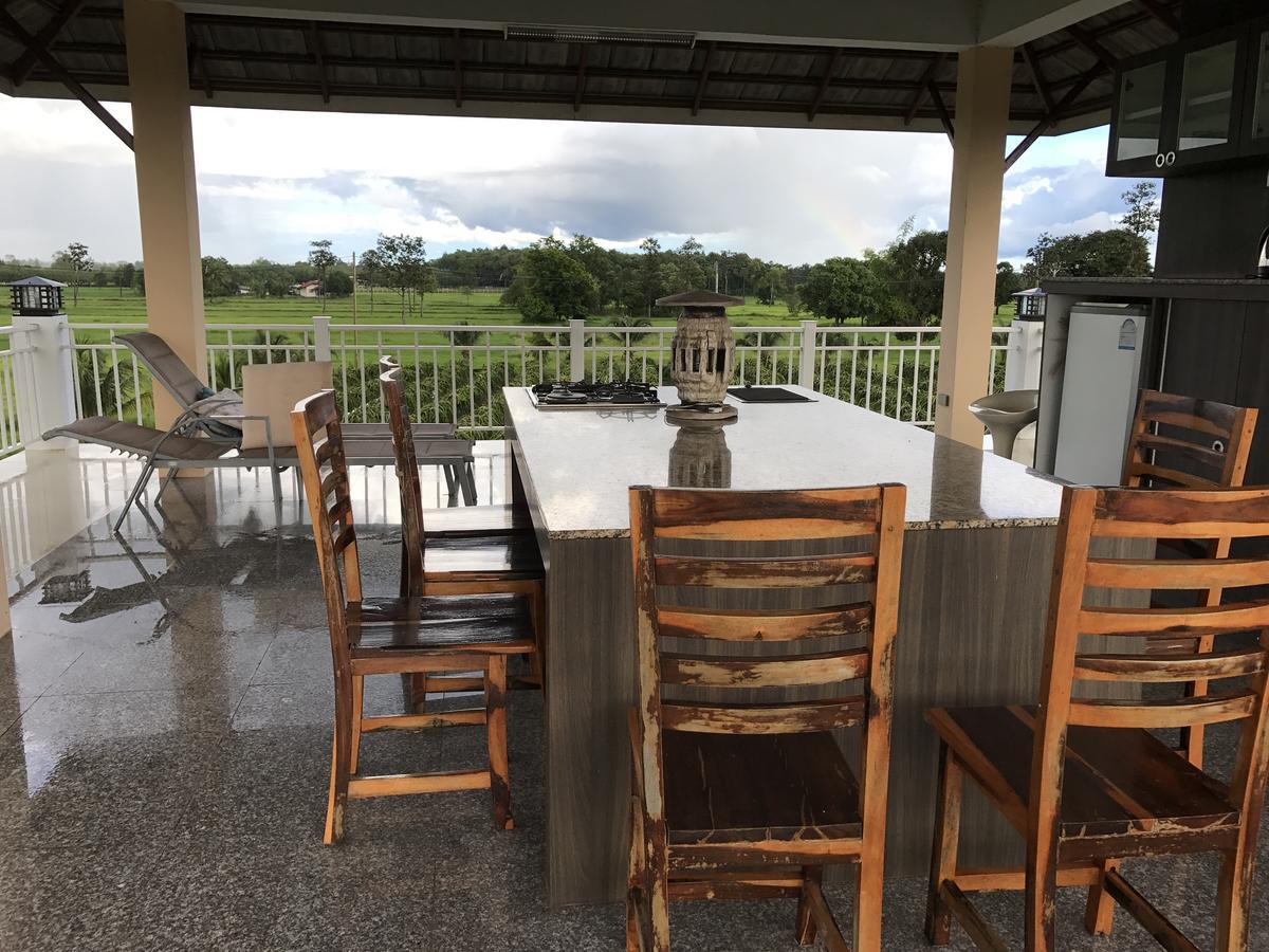 Ok Farm Resort Det Udom Exterior foto